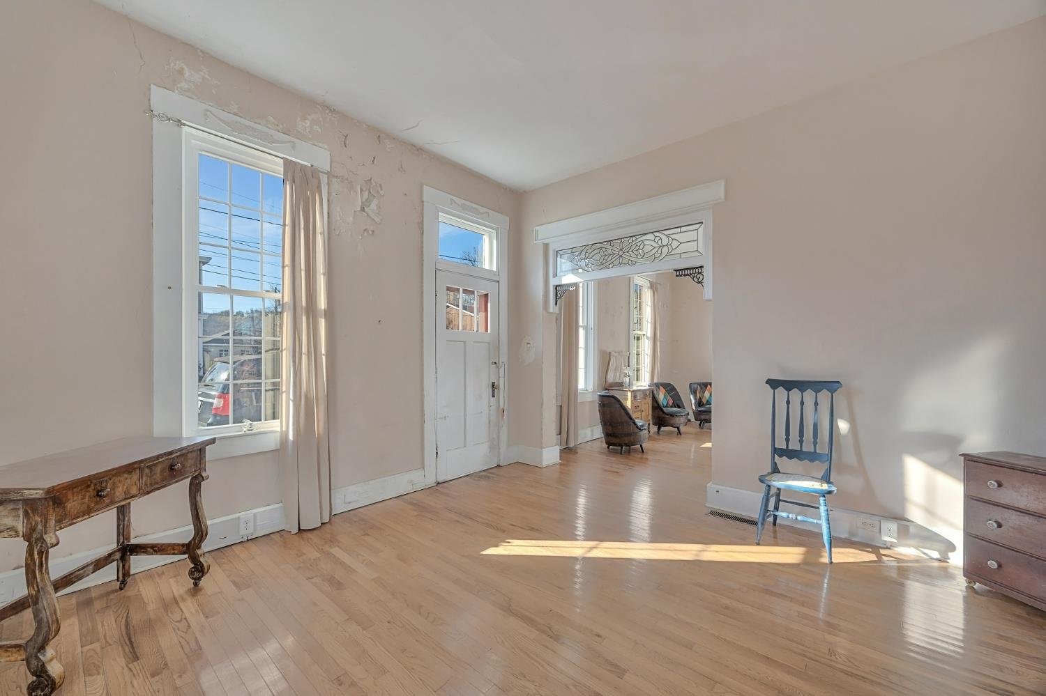 536 Front Street Lawrenceburg, IN 47025 - Photo 14 of 47