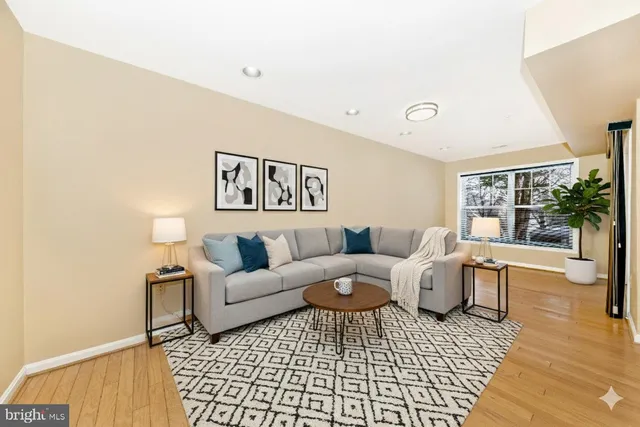 $639,999 | 2219 Merion Pond, Unit 9, Woodstock, MD 21163