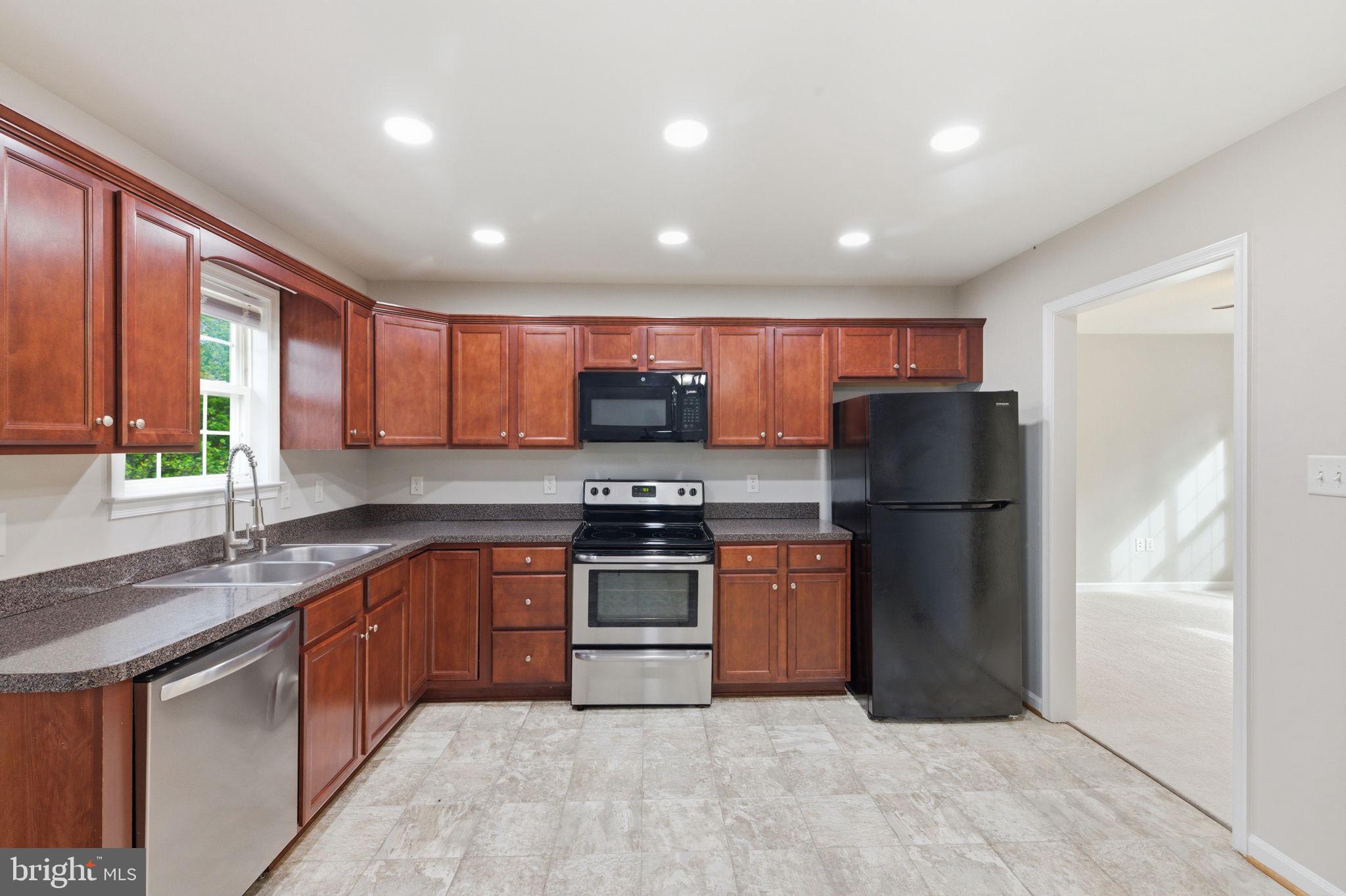 139 Wambach Court Front Royal, VA 22630 - Photo 17 of 33 Large Kitchen w/Stainless Steel Appliances