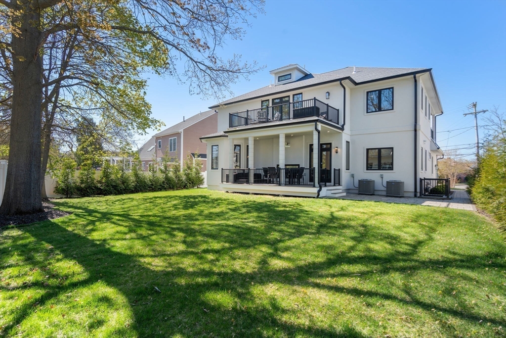 29 Hanson Road Newton, MA 02459 - Photo 35 of 36