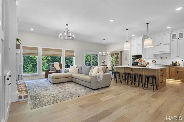 $711,000 | 111 Fiddlers Close Road, Unit 111 STB, Washington, MO 63090