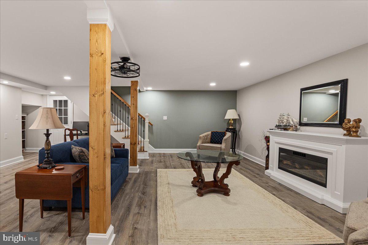 3545 Cobbler Mountain Road Delaplane, VA 20144 - Photo 27 of 37 Electric Fireplace conveys