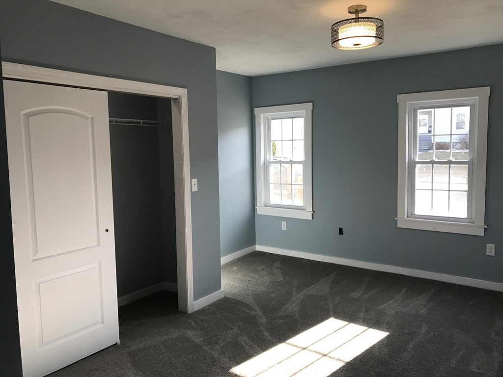 16 Slater Street Webster, MA 01570 - Photo 4 of 12 Gallery Image 4