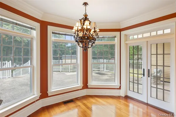 $1,995,000 | 52 Brushy Neck Lane, Westhampton, NY 11977