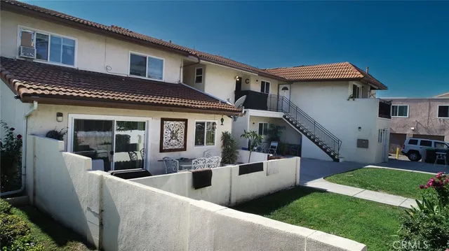 $2,050,000 | 2074 North Highland Street, Orange, CA 92865