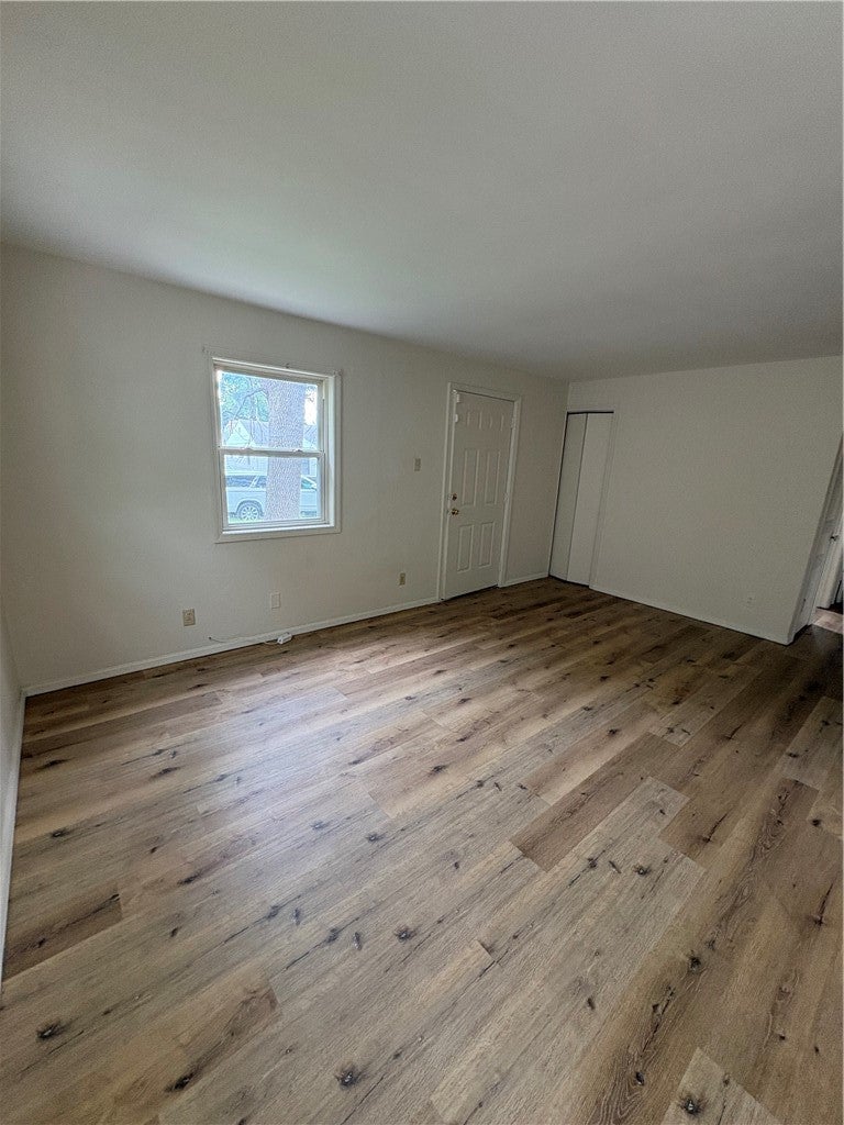 1126 North University Avenue Decatur, IL 62522 - Photo 3 of 10 Gallery Image 3