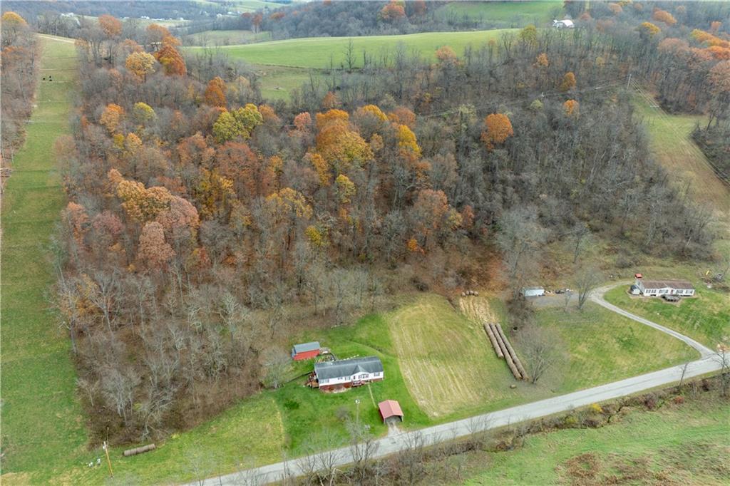 452 Sugar Run Road Waynesburg, PA 15370 - Photo 5 of 6