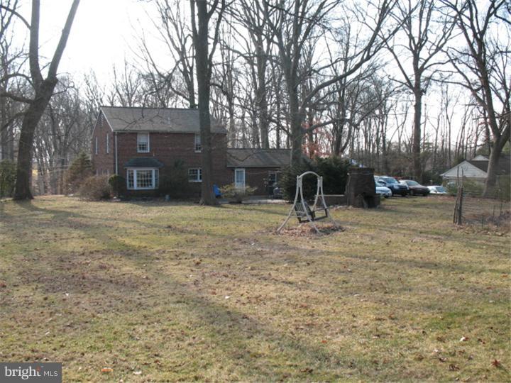307 Brae Bourn Road Huntingdon Valley, PA 19006 - Photo 21 of 22 Back Yard
