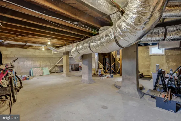 a view of a garage room