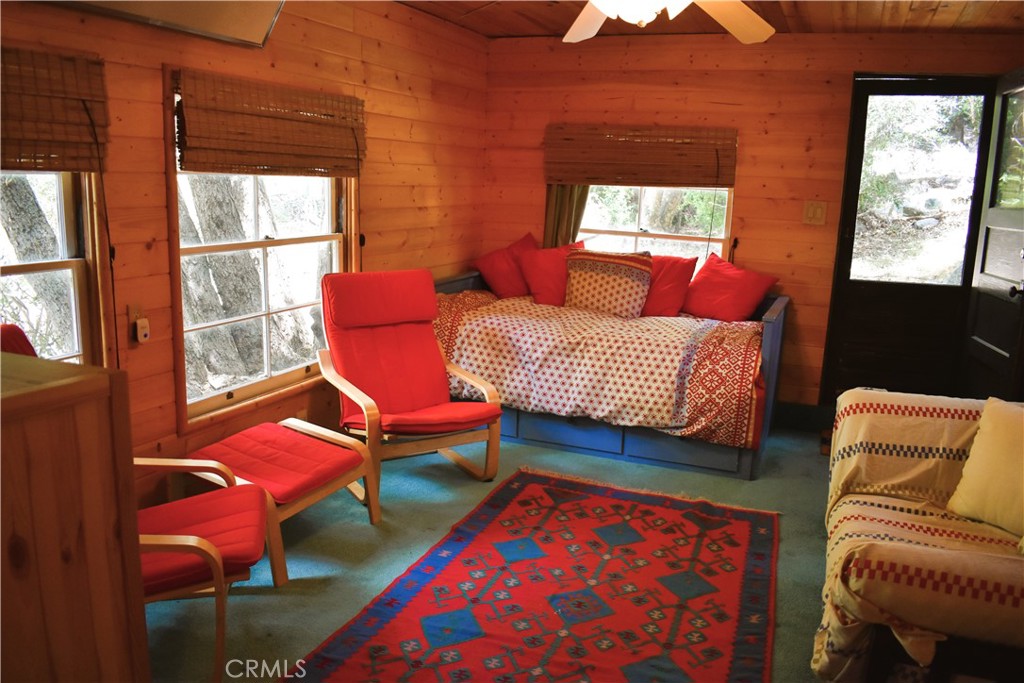 47 Ice House Mt Baldy, CA 91759 - Photo 7 of 21 Front Living Room