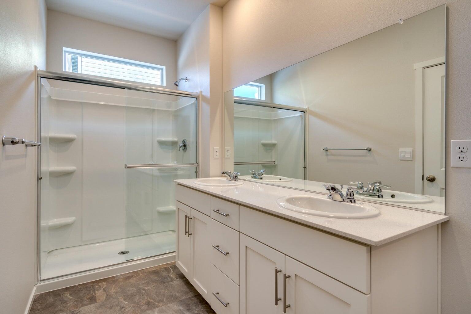 2745 Roberts Road, Unit 13 Medford, OR 97504 - Photo 8 of 16 wr30 Ele 7