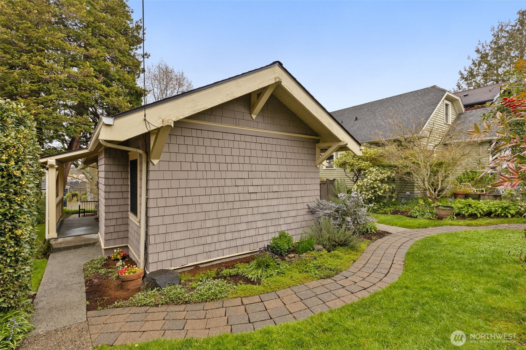 105 North 84th Street Seattle, WA 98103 - Photo 17 of 24