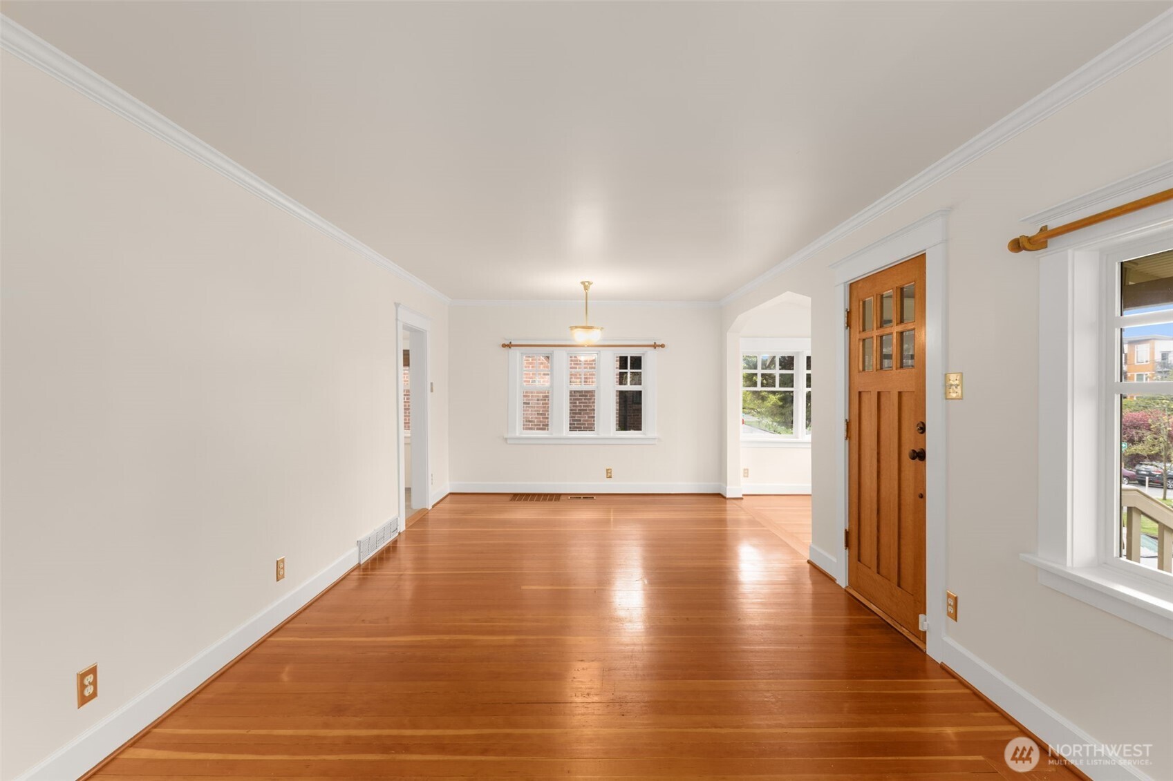 105 North 84th Street Seattle, WA 98103 - Photo 6 of 24