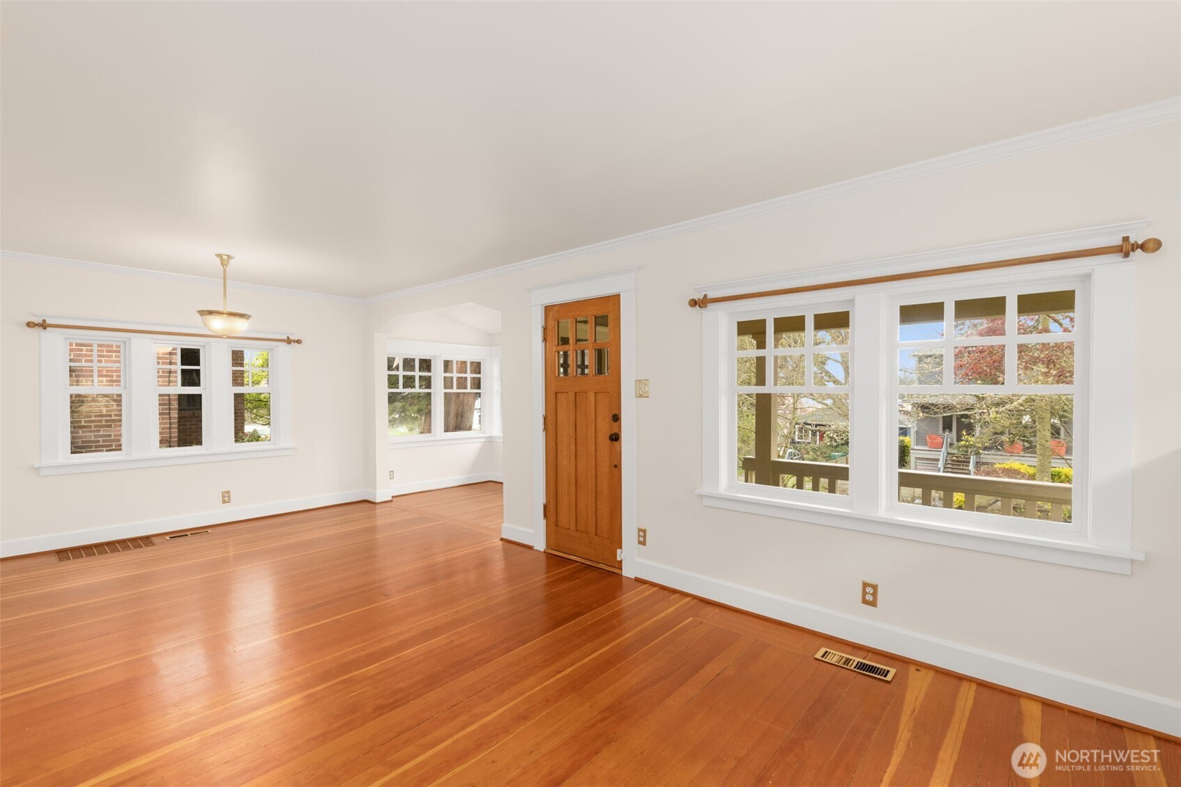 105 North 84th Street Seattle, WA 98103 - Photo 7 of 24