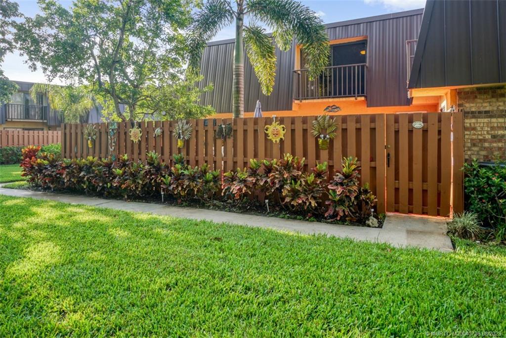 5935 Southeast Windsong Ln  