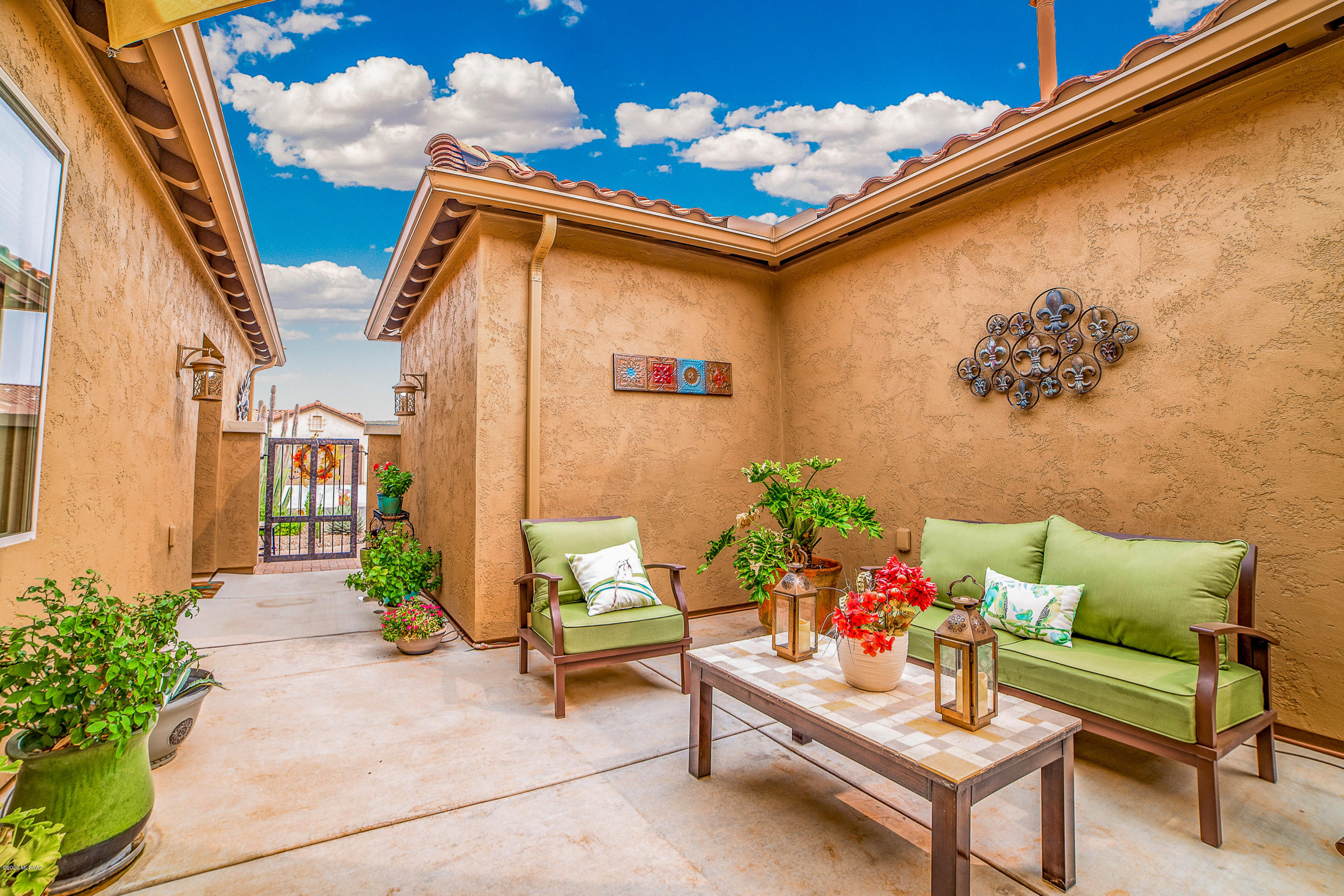62907 East Border Rock Road Tucson, AZ 85739 - Photo 8 of 47