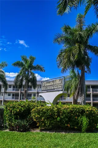 $262,900 | 581 Blue Heron Drive, Unit 112B, Hallandale Beach, FL 33009