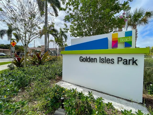 $262,900 | 581 Blue Heron Drive, Unit 112B, Hallandale Beach, FL 33009