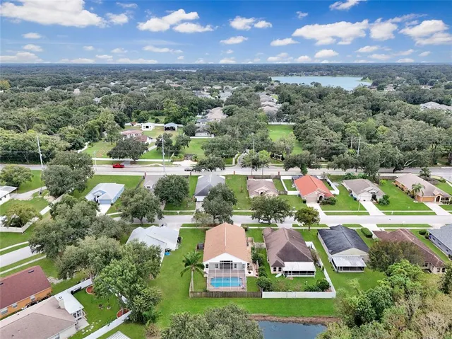 $420,000 | 1212 Lake Shore Ranch Drive, Seffner, FL 33584