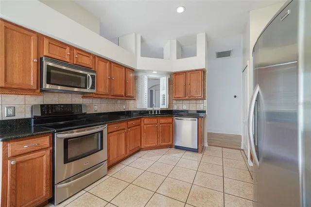 $420,000 | 1212 Lake Shore Ranch Drive, Seffner, FL 33584