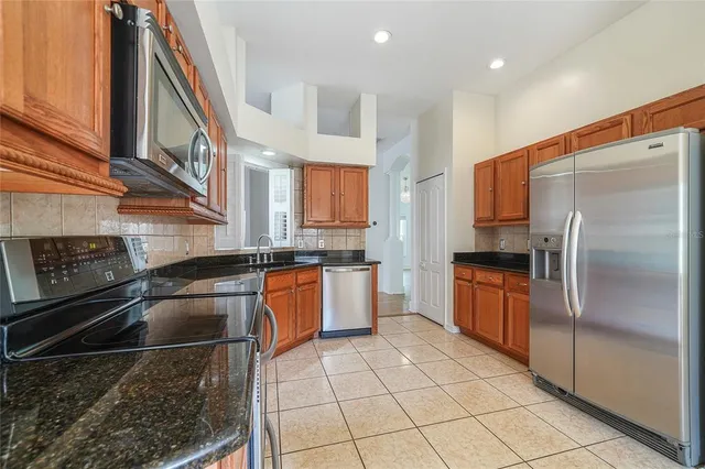 $420,000 | 1212 Lake Shore Ranch Drive, Seffner, FL 33584