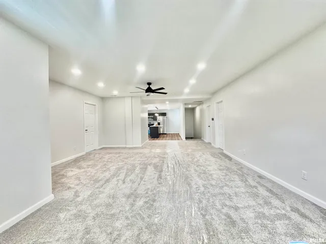 $230,000 | 309 West Main Street, Ewing, IL 62836