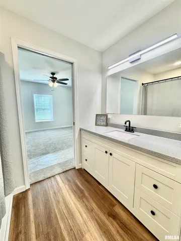 $230,000 | 309 West Main Street, Ewing, IL 62836