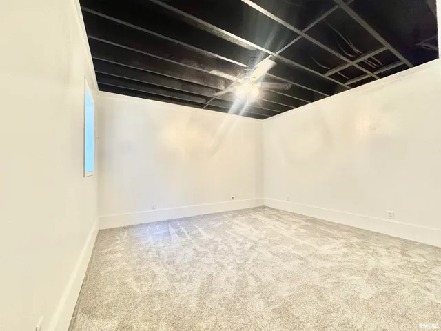 $230,000 | 309 West Main Street, Ewing, IL 62836