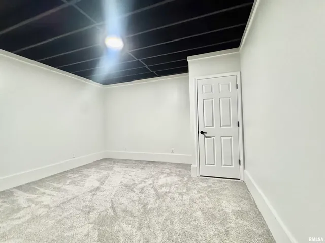 $230,000 | 309 West Main Street, Ewing, IL 62836