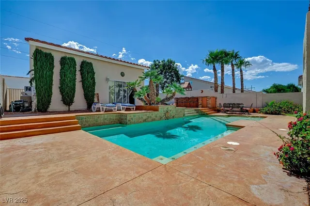 $750,000 | 1593 East Graystone Canyon Avenue, Las Vegas, NV 89183