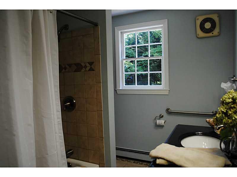 32 Nutter Way Scarborough, ME 04074 - Photo 20 of 35 Bathroom. Beautiful tile bath