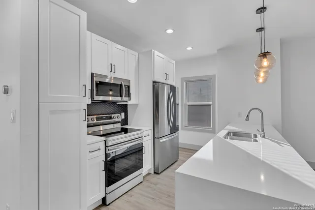 $435,000 | 810 Iowa Street, Unit 4, San Antonio, TX 78203