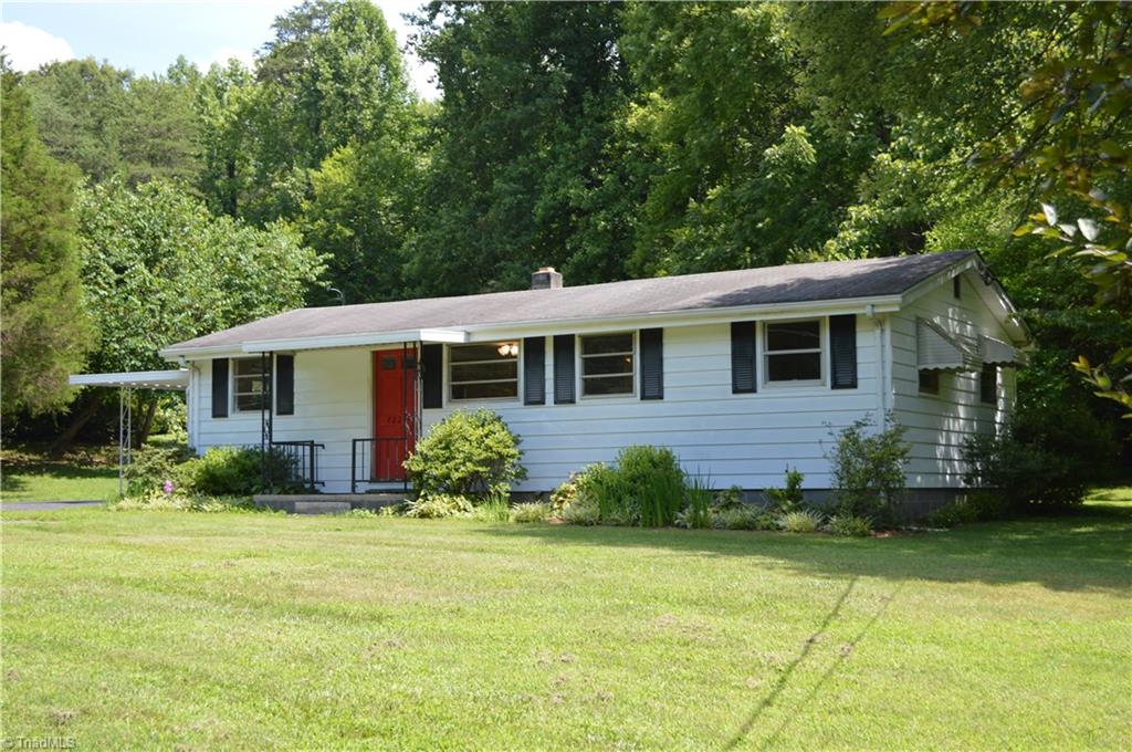 7229 Alcorn Road Greensboro, NC 27409 - Photo 13 of 13 Side View