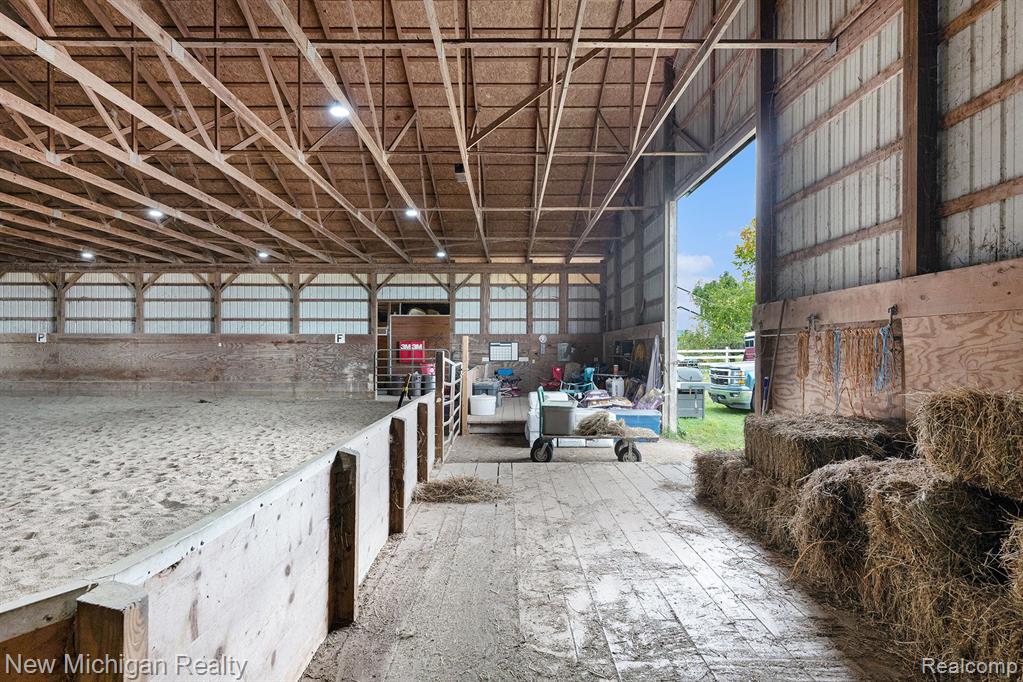 5155 Carrigan Road North Street, MI 48049 - Photo 33 of 44 Gallery Image 33