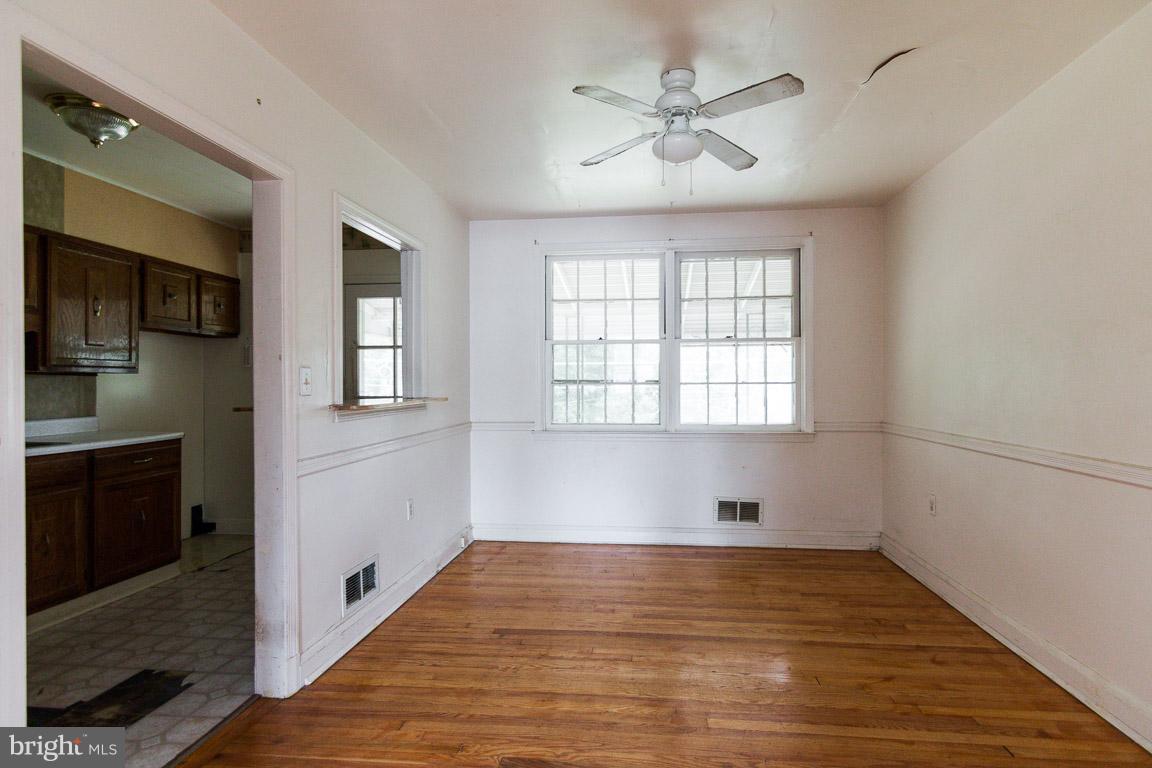1517 Clearwood Road Baltimore, MD 21234 - Photo 7 of 20 Interior (General)