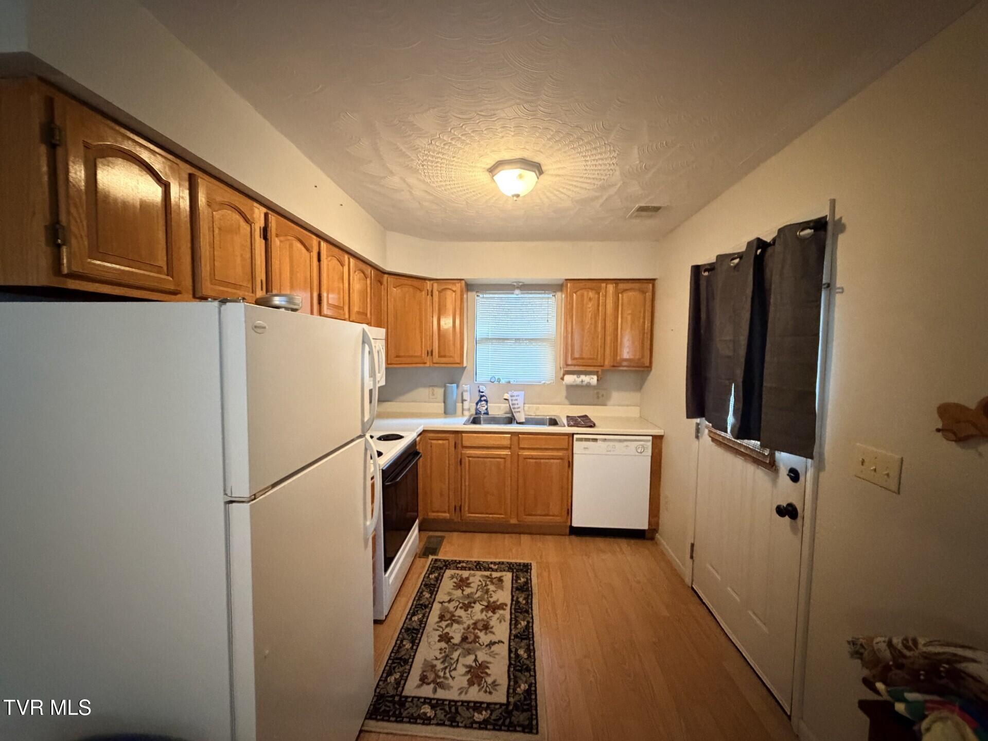 14229 Bull Run Road Coeburn, VA 24230 - Photo 14 of 27 Kit 2