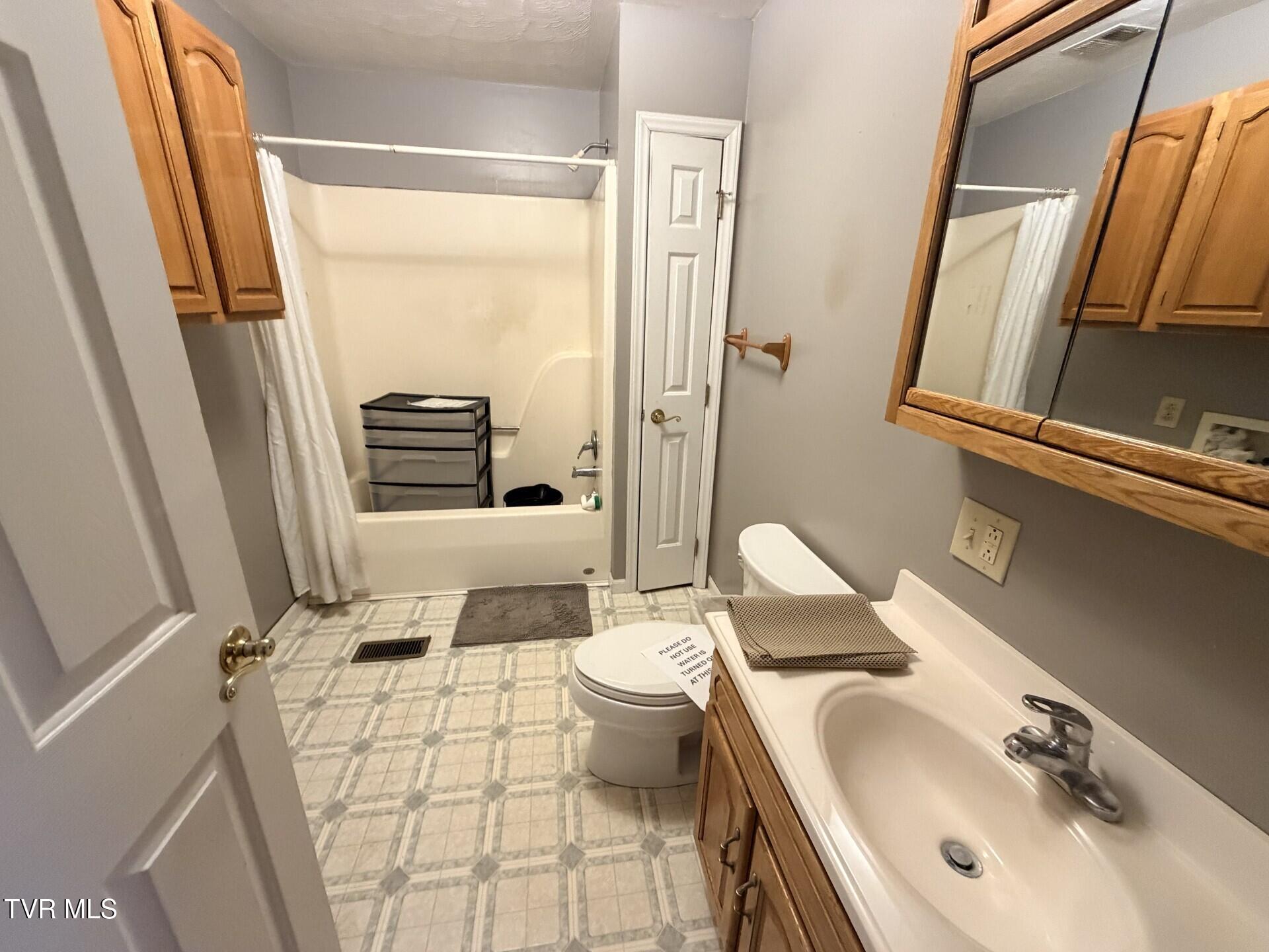 14229 Bull Run Road Coeburn, VA 24230 - Photo 22 of 27 Bath 2