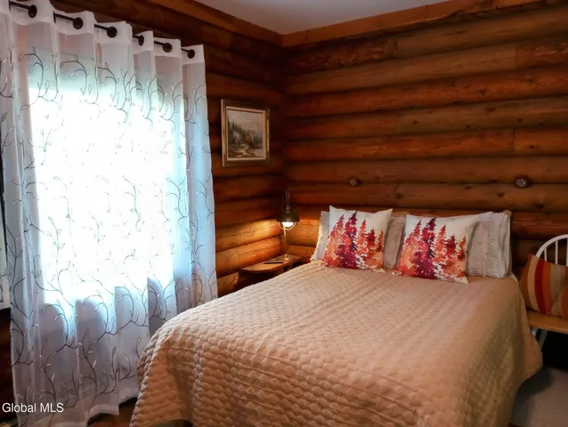 $375,000 | 14 Upper Turnpike, Granville, NY 12832