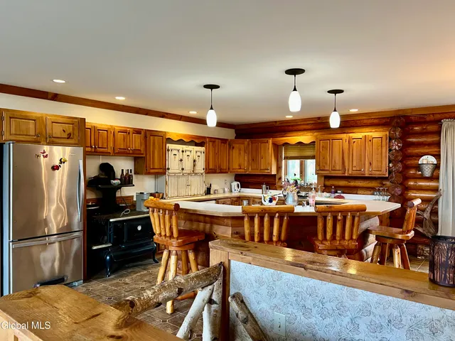 $375,000 | 14 Upper Turnpike, Granville, NY 12832