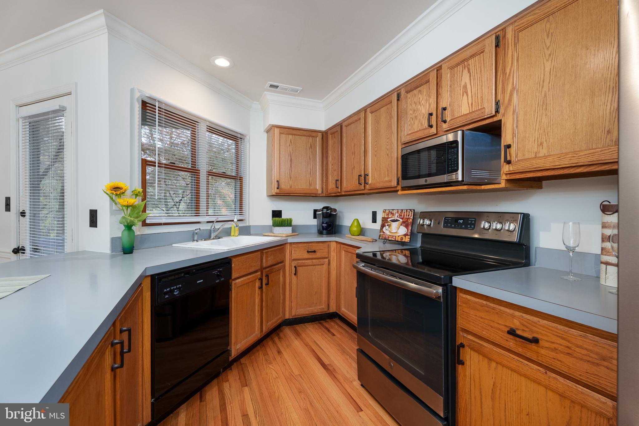 11 Raritan Pointe Lambertville, NJ 08530 - Photo 7 of 39