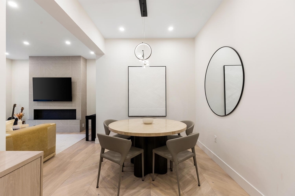 382 Commonwealth Avenue, Unit 24 Boston, MA 02215 - Photo 9 of 32