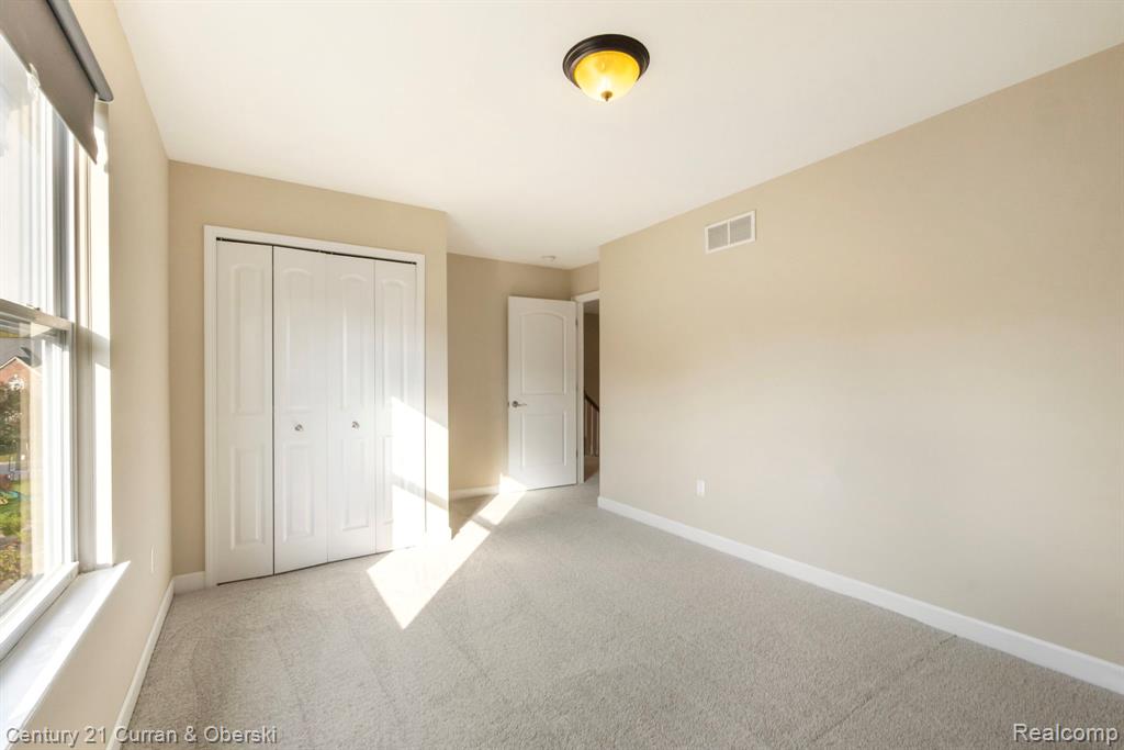 51207 Brompton Novi, MI 48374 - Photo 37 of 57