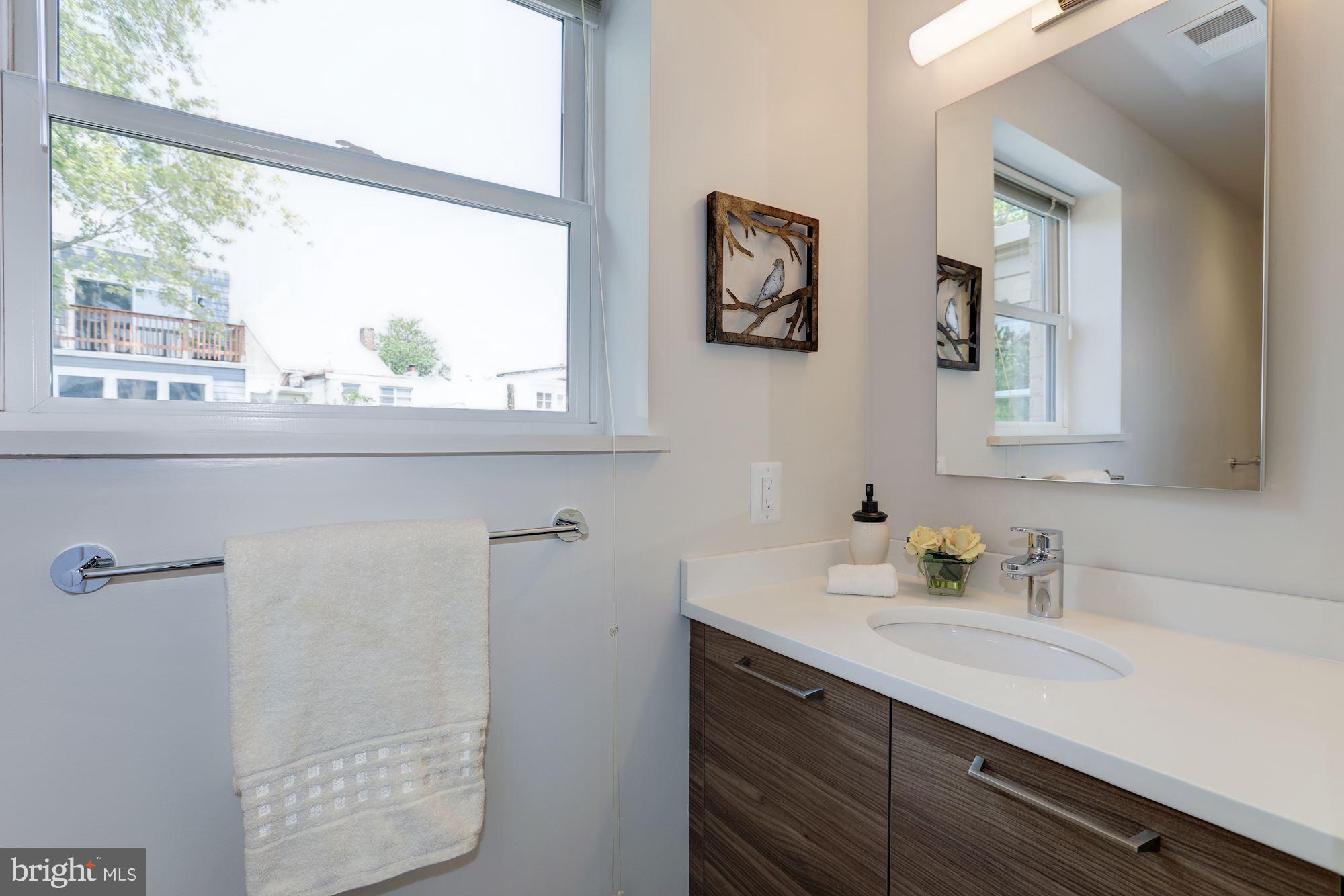 626 E Street Southeast Washington, DC 20003 - Photo 17 of 20