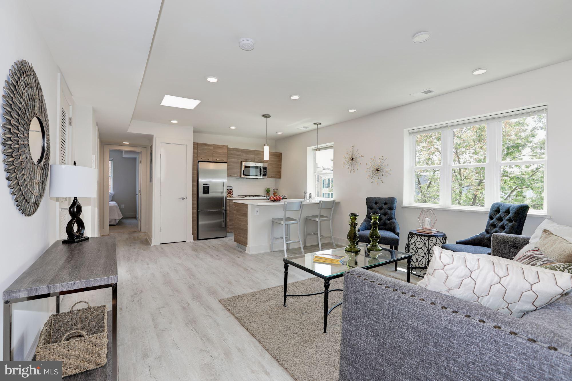 626 E Street Southeast Washington, DC 20003 - Photo 3 of 20