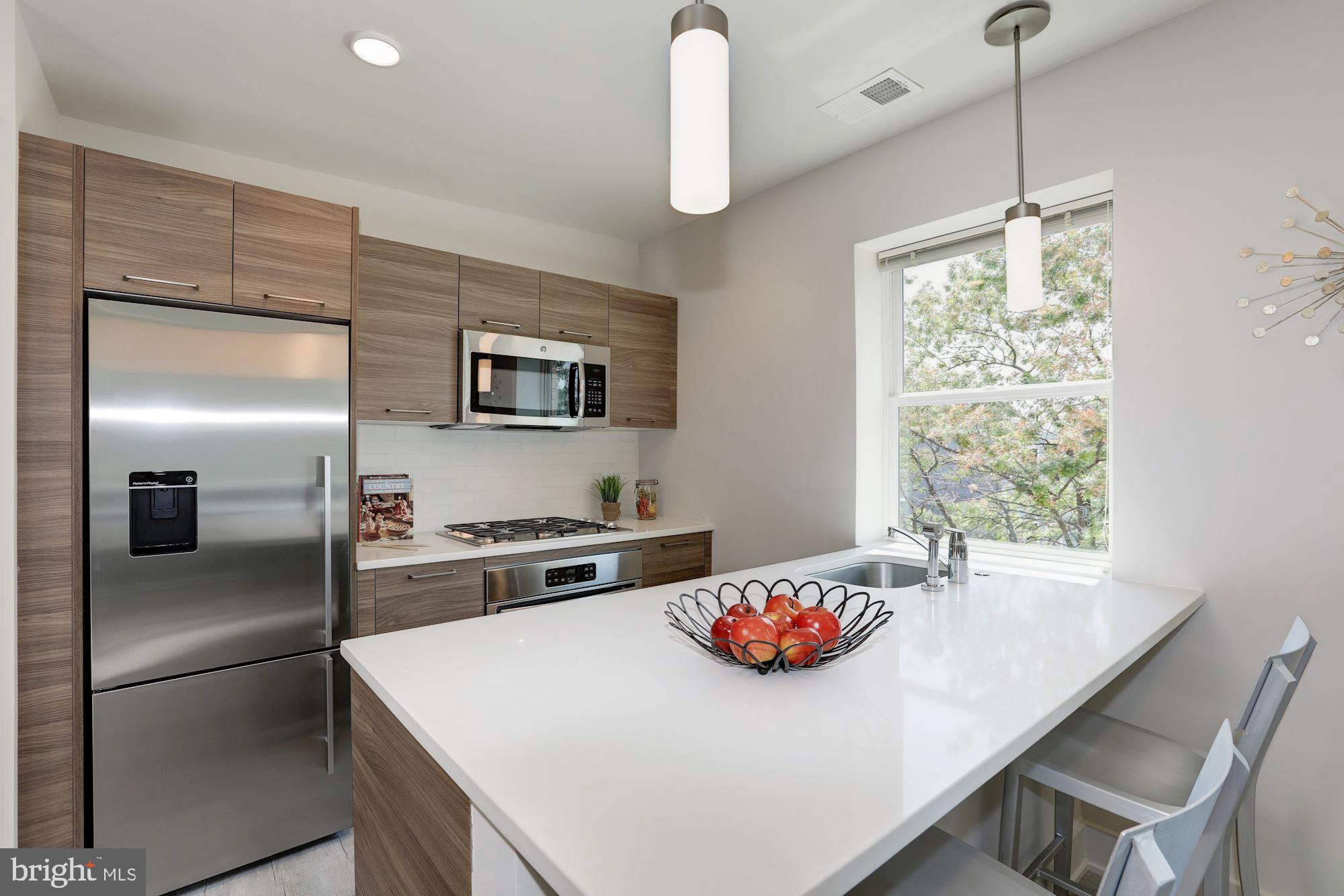 626 E Street Southeast Washington, DC 20003 - Photo 5 of 20