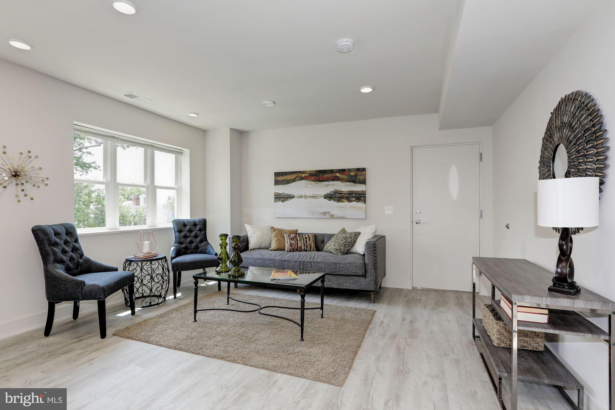 626 E Street Southeast Washington, DC 20003 - Photo 8 of 20