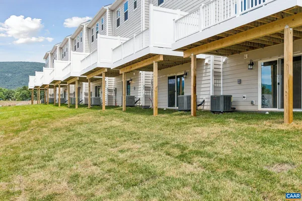 $382,090 | 2998 Rambling Brk Lane, Crozet, VA 22932