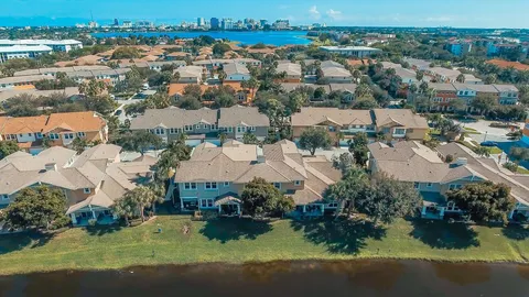 $530,000 | 750 Millbrae Court, Unit 4, West Palm Beach, FL 33401