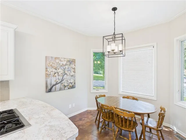 $321,000 | 1505 Hunters Circle, Sedalia, MO 65301