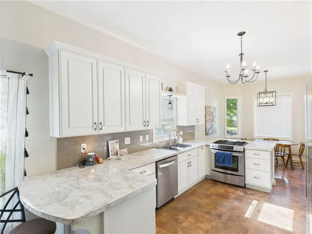 $321,000 | 1505 Hunters Circle, Sedalia, MO 65301